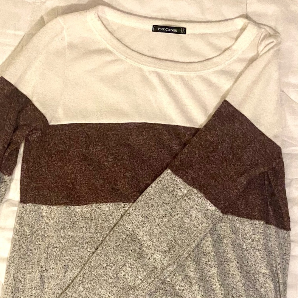 Pink Clover colorblock long sleeve top